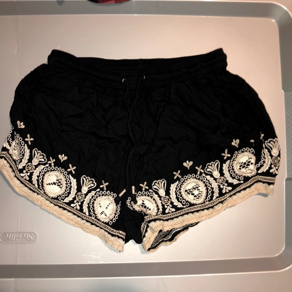 ABERCROMBIE & FITCH SHORTS